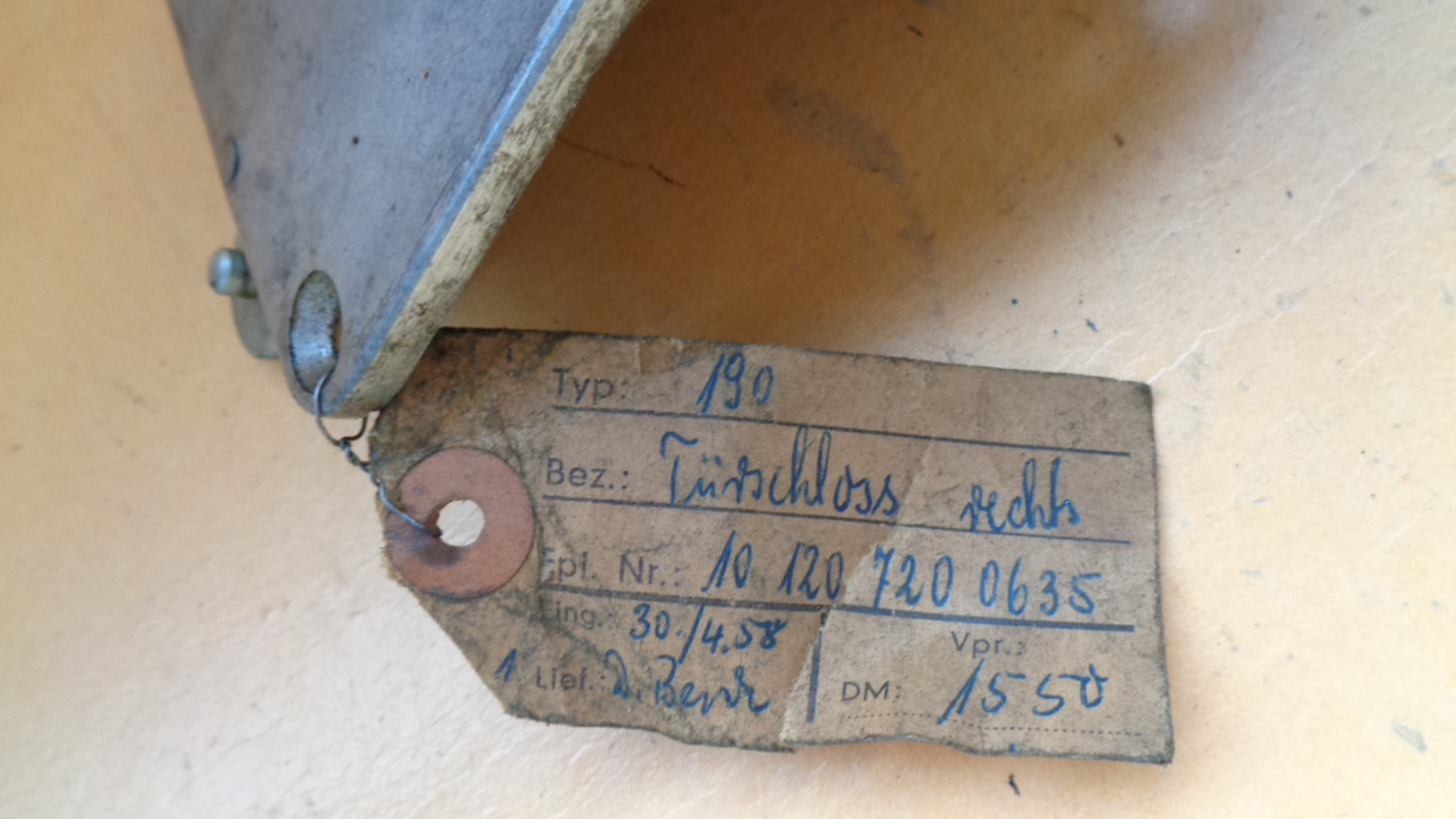 Türschloss vorne rechts (NEU) für Mercedes Ponton W105 W120 W121 – Bild 2