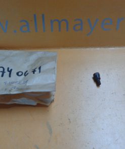 Entlüftungsschr. auf d.Einspr.pumpe für Mercedes W120, 180D