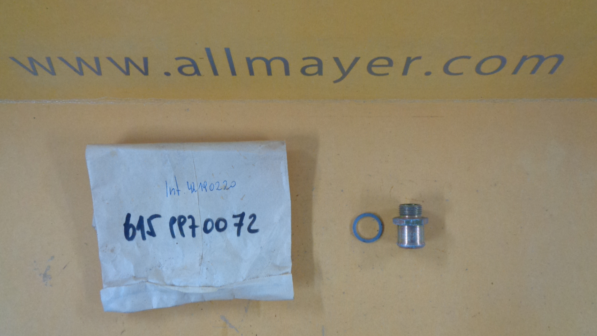 Anschlußstutzen für Entlüftungsrohr Mercedes Mercedes W100, W108, W111, W112, W113,und Mercedes Ponton – Bild 2