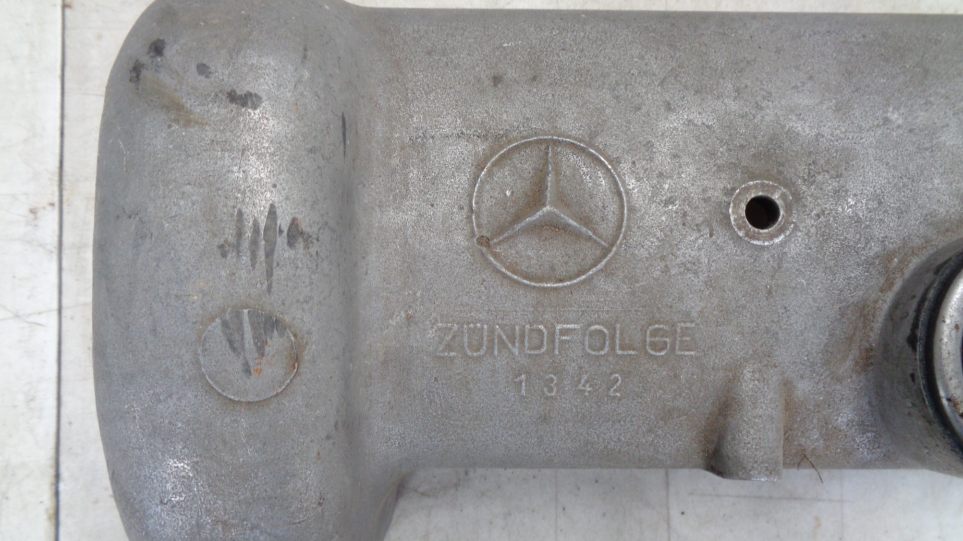Ventildeckel, Zylinderkopfhaube für Mercedes Ponton 190b W121, 190SL – Bild 2