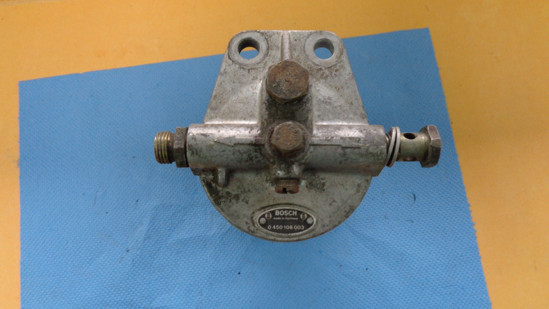 Kraftstoff- Filtergehäuse von Bosch für Mercedes Benz W111, R113, W108, W109 – Bild 2