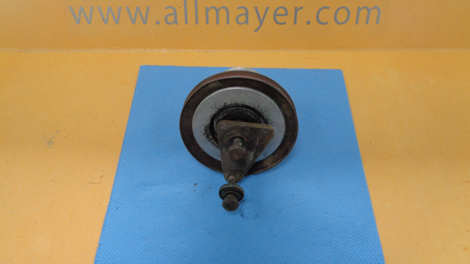 Riemscheibe für Mercedes W110 OM621 – Bild 3