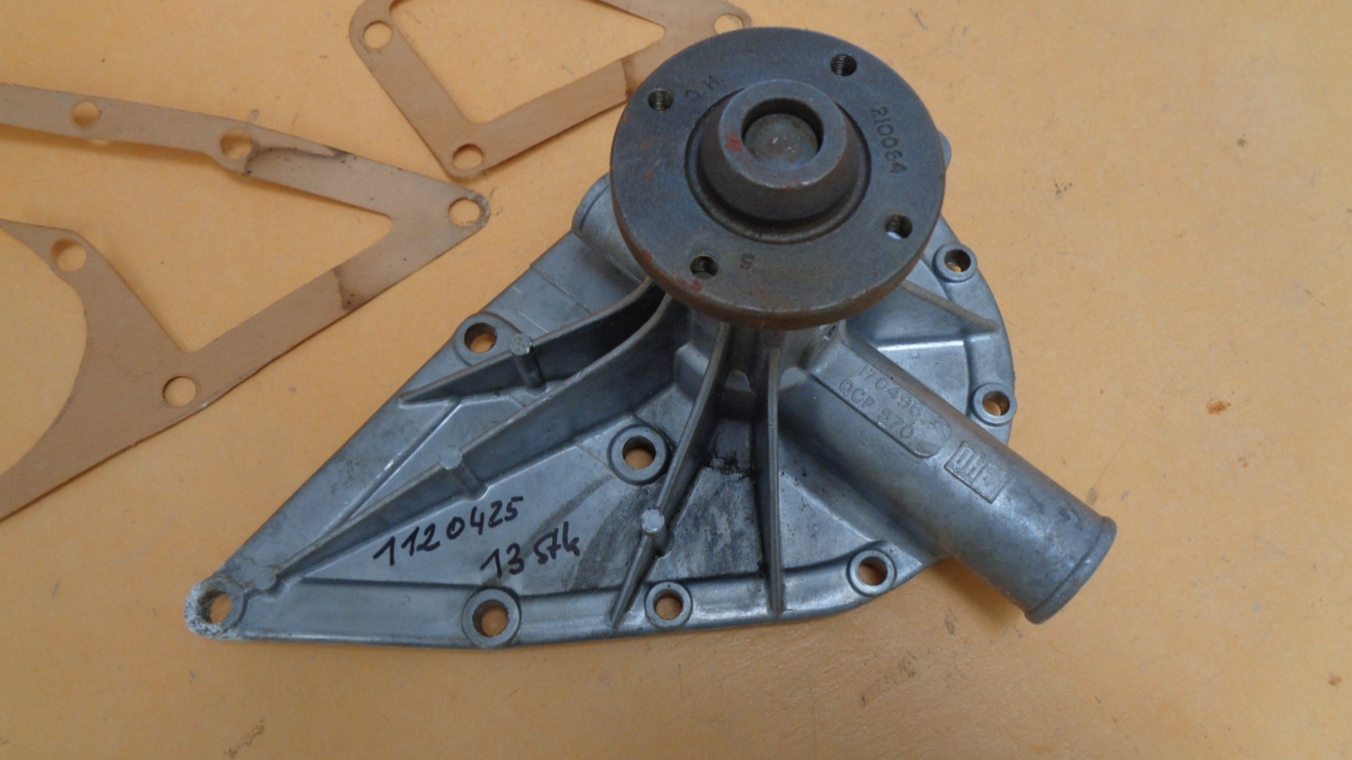 Wasserpumpe für viele Hillman Modelle – Bild 2