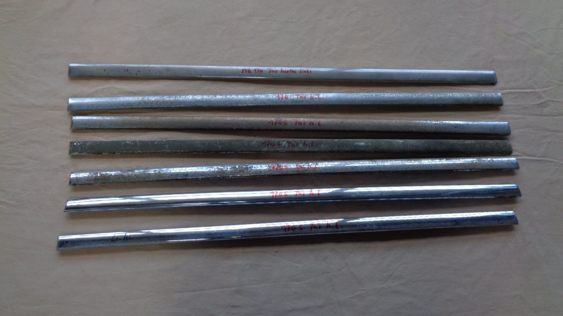 Zierleiste für Fondtür hinten links für Mercedes 170 S, S-D, S-V, DS, Sb, SB-Cabrio, W136 und 220 W187