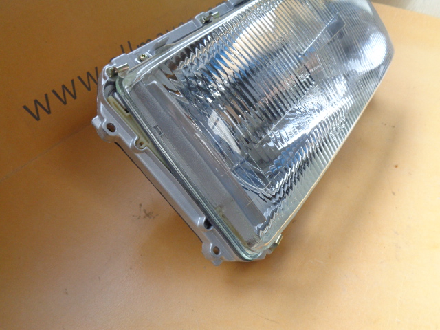 Scheinwerfer links, original Bosch H4, „NEU´´ für Mercedes W116 – Bild 2