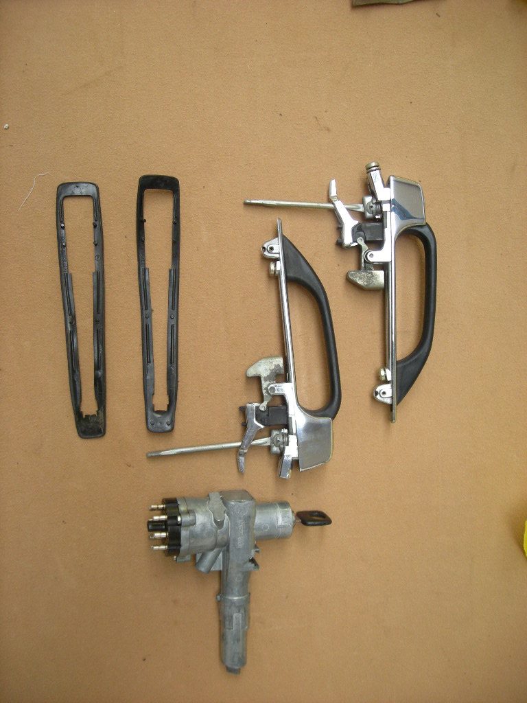 Set: Lenkschloss, Türgriffe, Tankdeckel, für Mercedes W123 Coupe