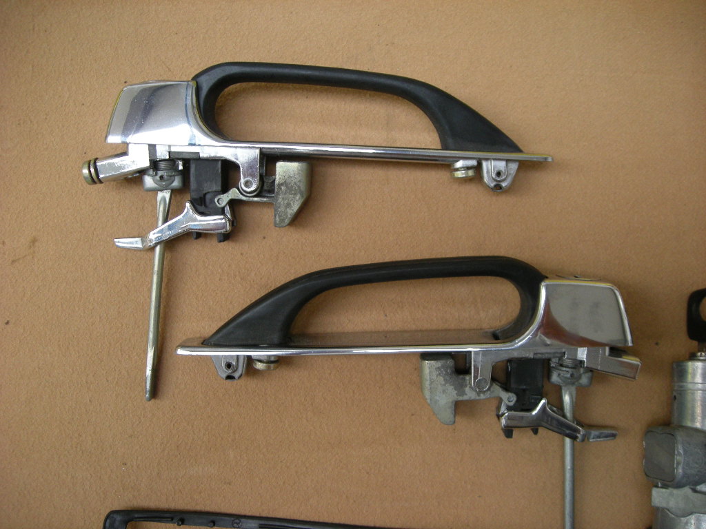 Set: Lenkschloss, Türgriffe, Tankdeckel, für Mercedes W123 Coupe – Bild 6