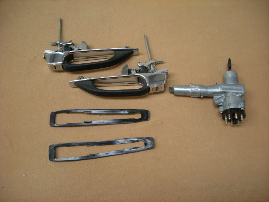 Set: Lenkschloss, Türgriffe, Tankdeckel, für Mercedes W123 Coupe – Bild 3