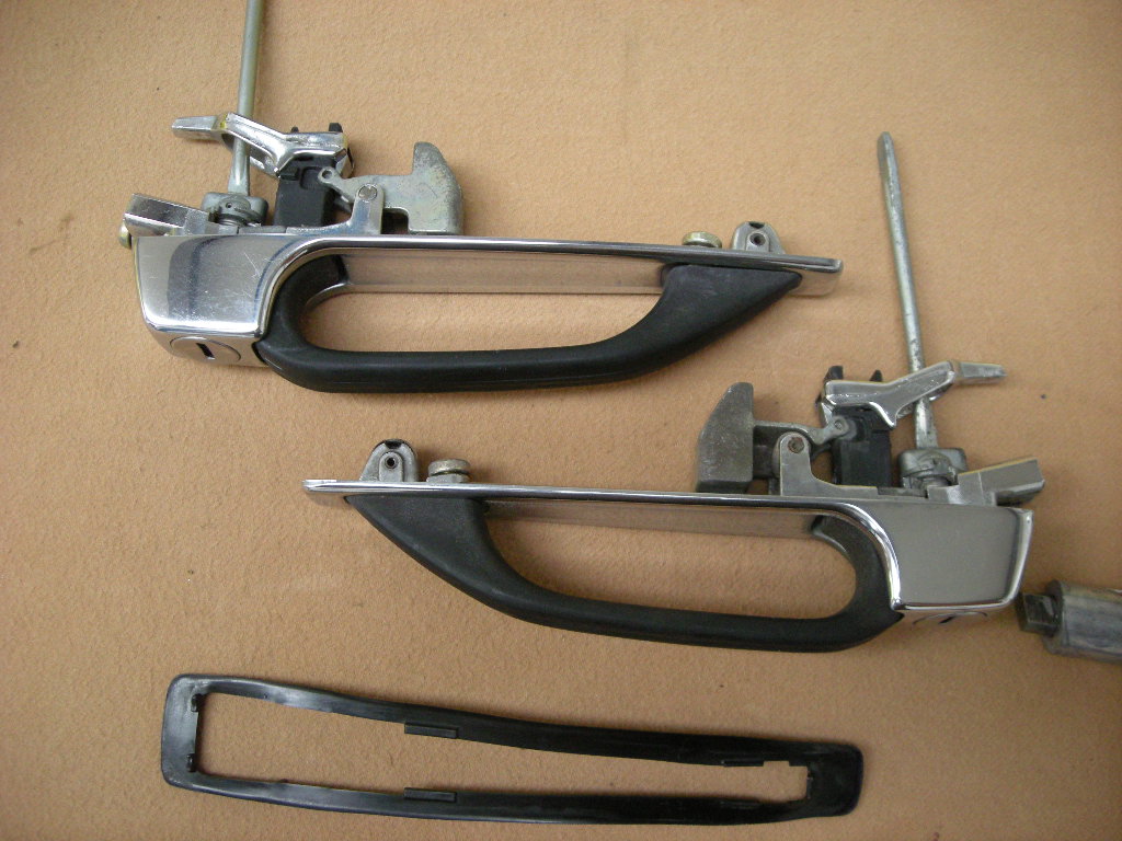 Set: Lenkschloss, Türgriffe, Tankdeckel, für Mercedes W123 Coupe – Bild 2