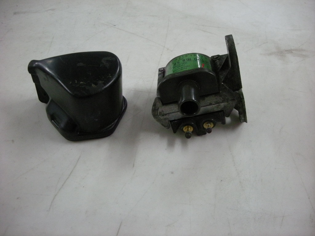Zündspule mit Abdeckung für Mercedes W124, W126 Serie II, R129, W140 – Bild 2