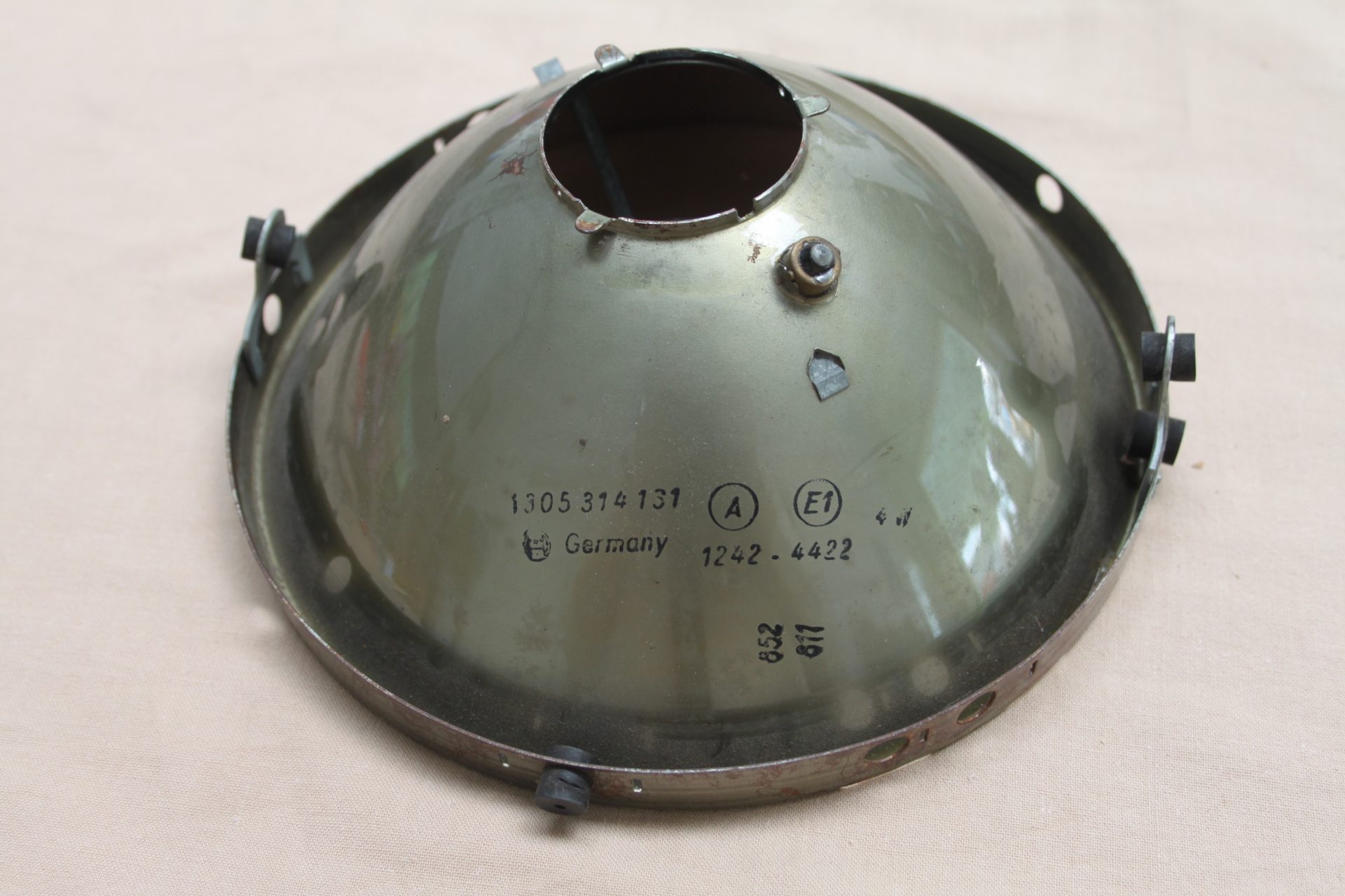 BOSCH Reflektor für Mercedes W110